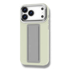 Silver / 17 Pro Max